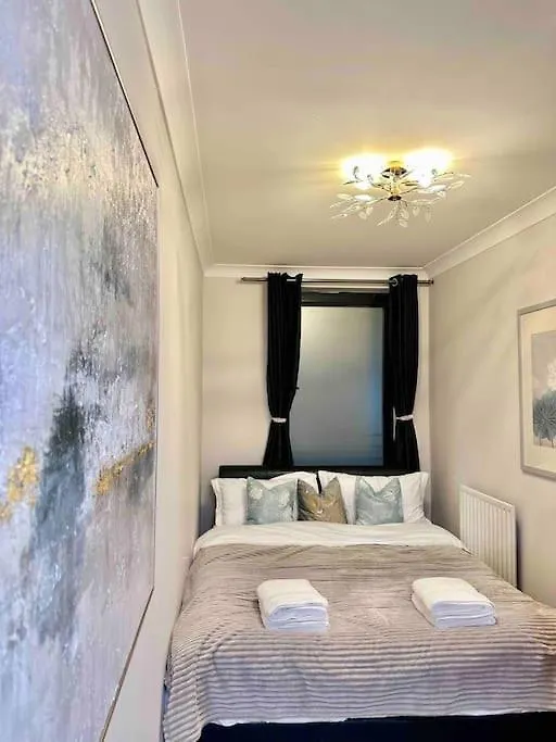 アパート The Ivy Suite - Spacious London 3-Bed