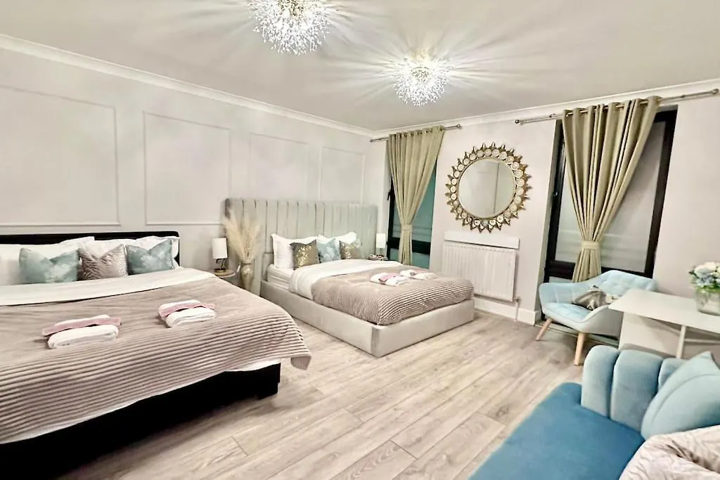 Apartment The Ivy Suite - Spacious London 3-Bed
